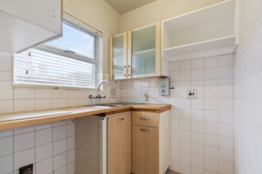 To Let 0 Bedroom Property for Rent in Mouille Point Western Cape